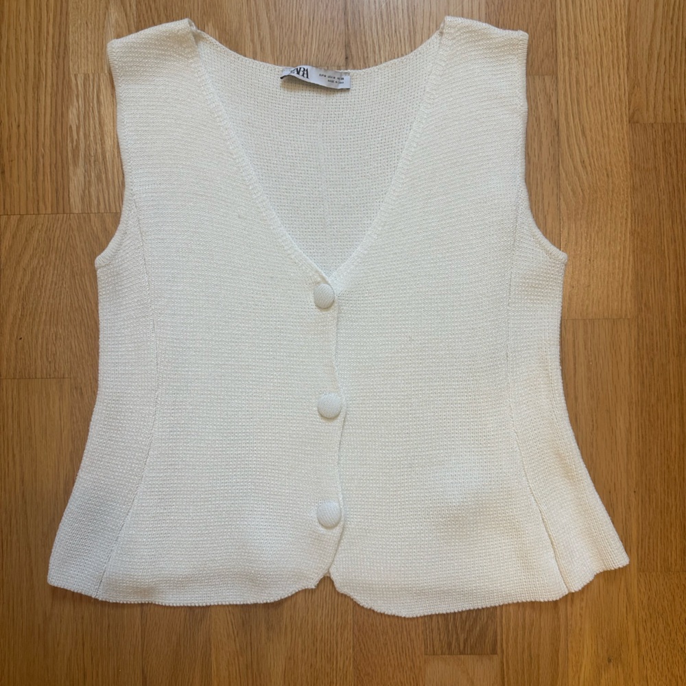 Zara White Knit Button-Front Vest